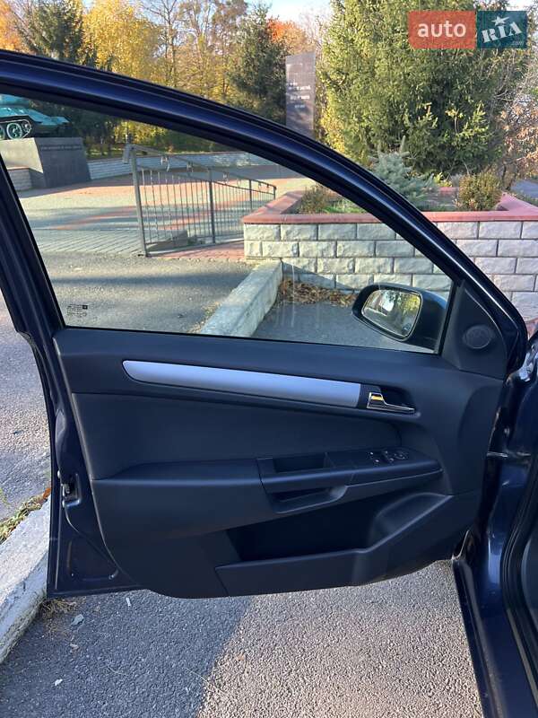 Универсал Opel Astra 2009 в Жмеринке