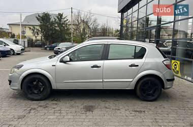 Хетчбек Opel Astra 2005 в 