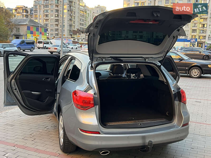 Універсал Opel Astra 2011 в Києві фото 9 Універсал Opel Astra 2011 в Києві