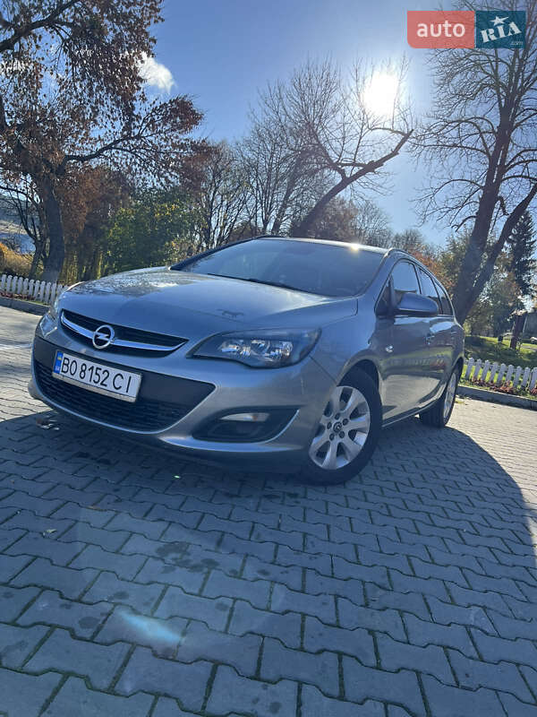Opel Astra 2013 Opel Astra 2013