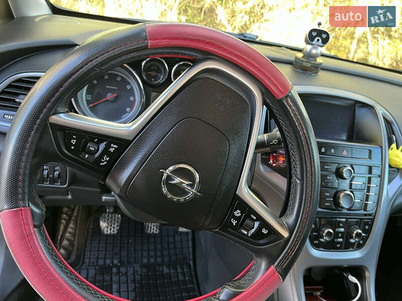 Универсал Opel Astra 2013 в Бережанах