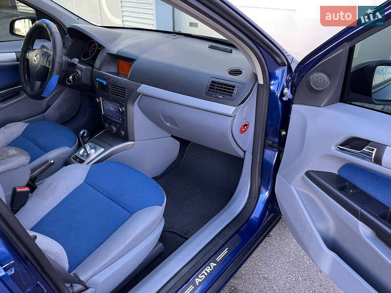 Хэтчбек Opel Astra 2005 в Киеве фото 6 Хэтчбек Opel Astra 2005 в Киеве