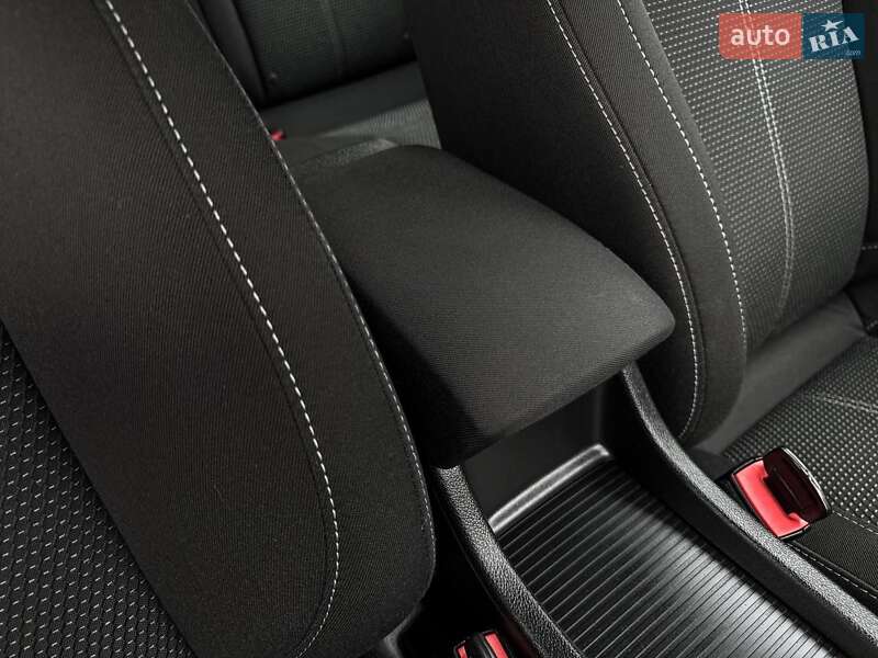 Хэтчбек Opel Astra 2010 в Черкассах