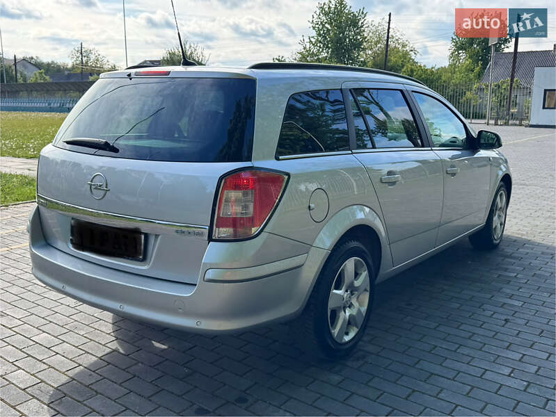 Универсал Opel Astra 2010 в Вишневце фото 11 Универсал Opel Astra 2010 в Вишневце
