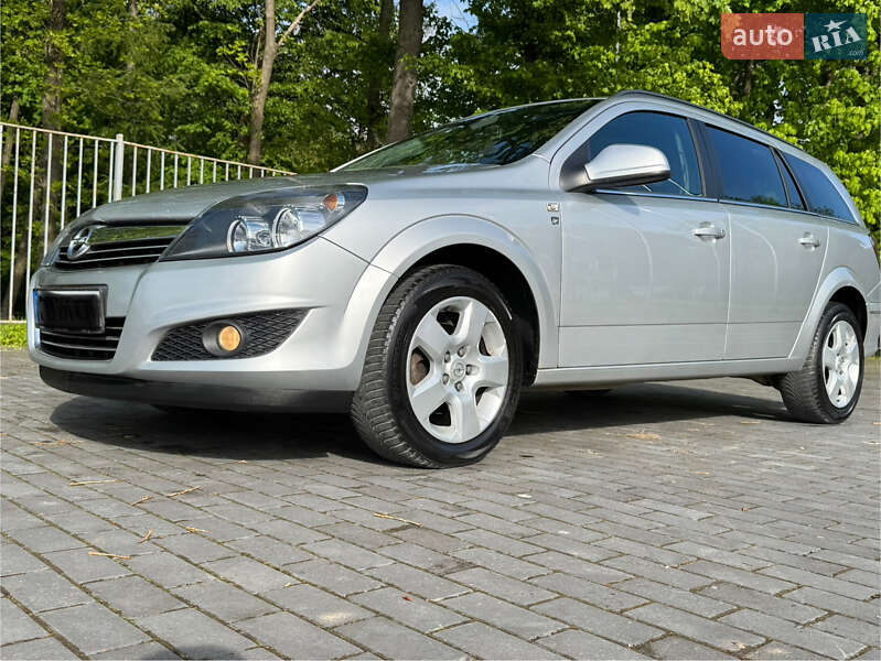 Универсал Opel Astra 2010 в Вишневце фото 18 Универсал Opel Astra 2010 в Вишневце