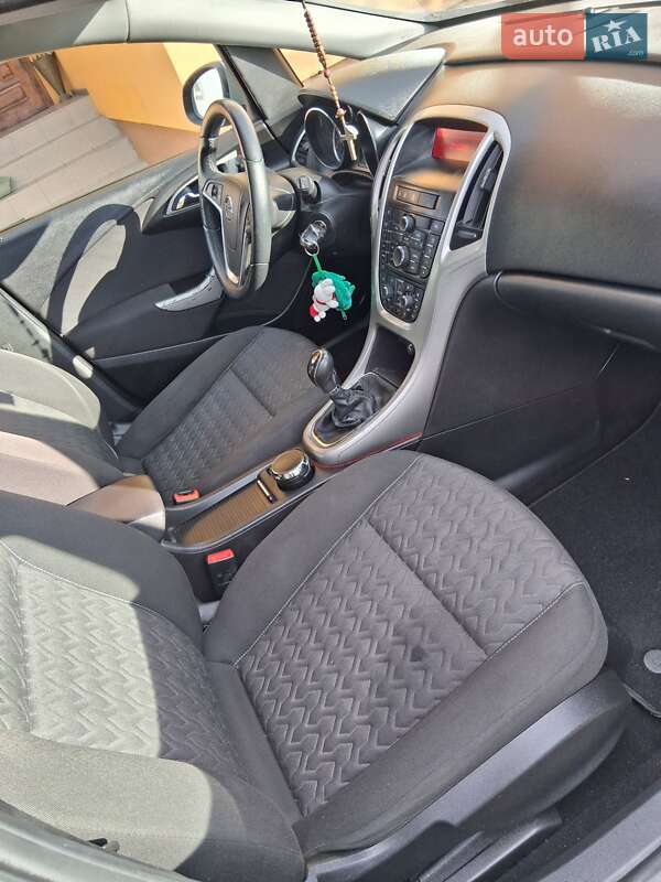 Универсал Opel Astra 2013 в Коломые фото 16 Универсал Opel Astra 2013 в Коломые