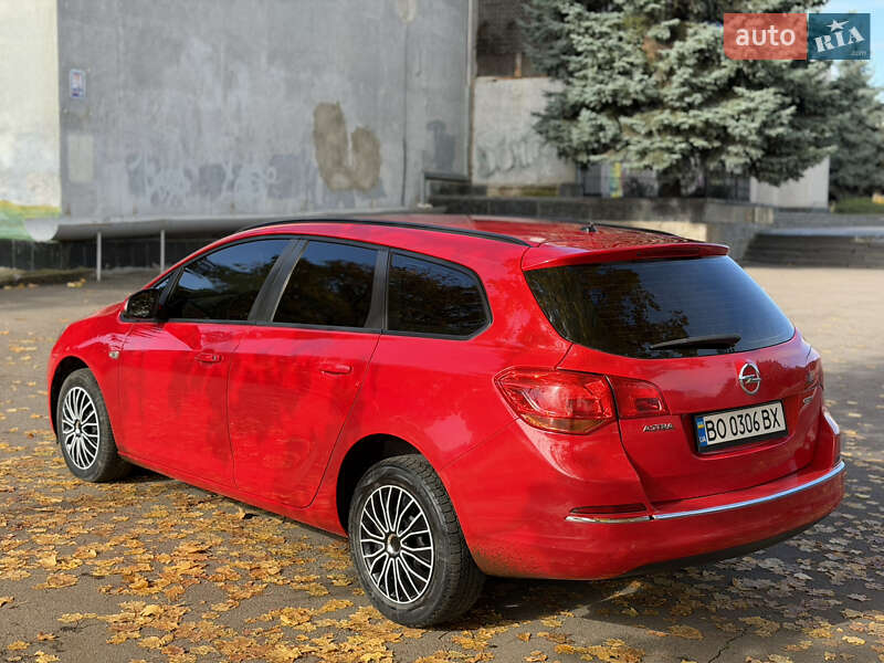 Универсал Opel Astra 2013 в Ровно фото 24 Универсал Opel Astra 2013 в Ровно