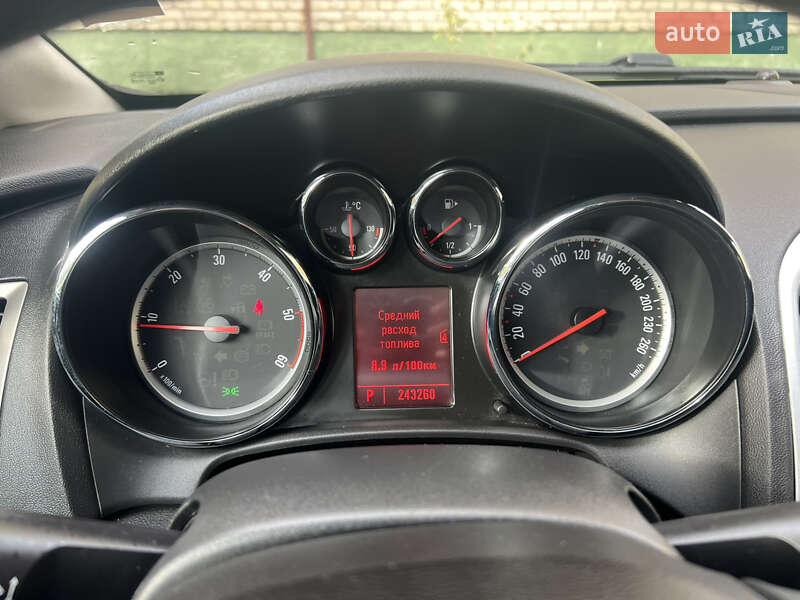 Универсал Opel Astra 2011 в Львове