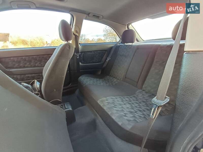 Купе Opel Astra 2000 в Калуше