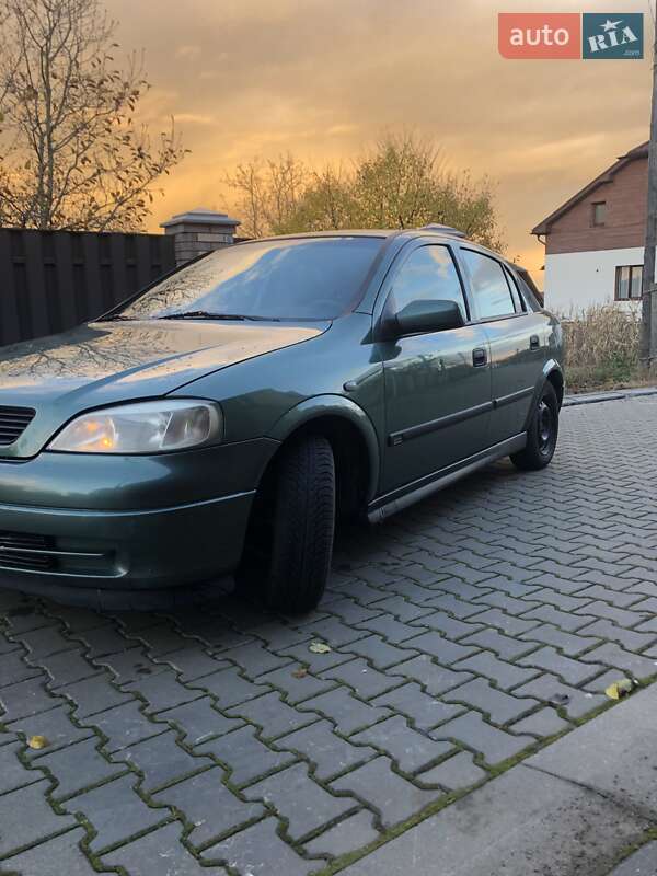 Хэтчбек Opel Astra 2000 в Ивано-Франковске