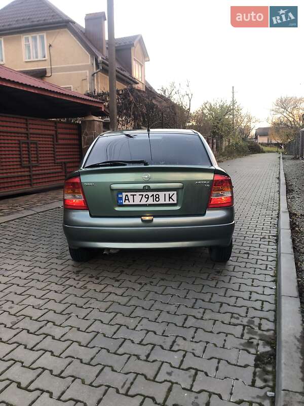 Хэтчбек Opel Astra 2000 в Ивано-Франковске