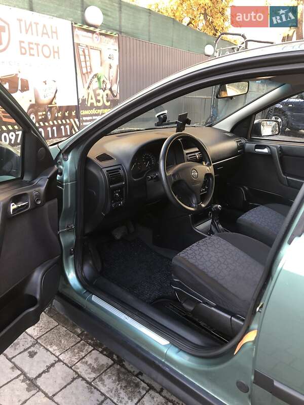 Хэтчбек Opel Astra 2000 в Ивано-Франковске