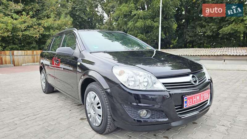 Універсал Opel Astra 2008 в Вінниці