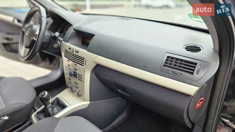 Універсал Opel Astra 2008 в Вінниці