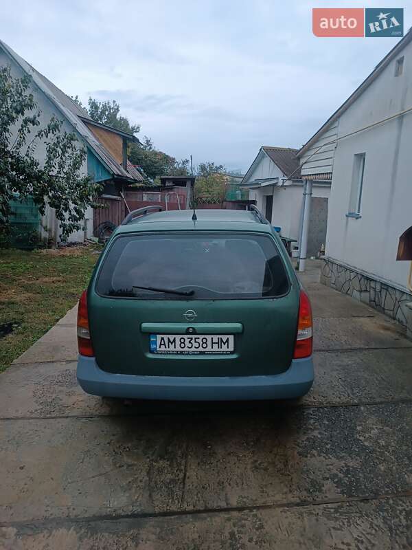 Универсал Opel Astra 1999 в Малине