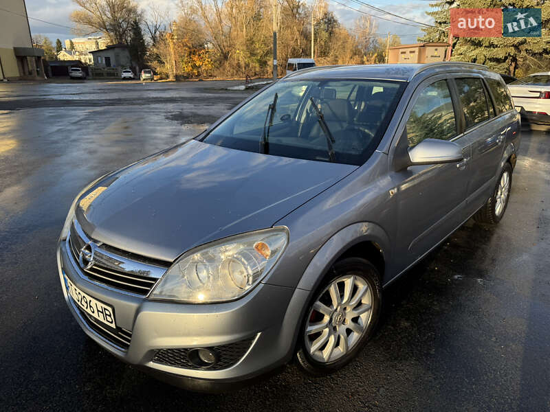 Универсал Opel Astra 2007 в Ивано-Франковске