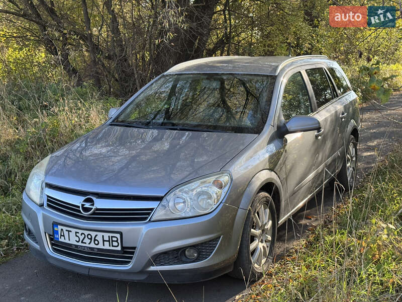 Универсал Opel Astra 2007 в Ивано-Франковске