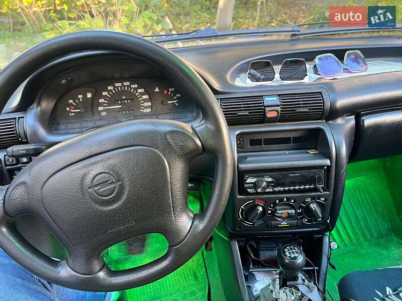 Хетчбек Opel Astra 1997 в Тернополі фото 3 Хетчбек Opel Astra 1997 в Тернополі