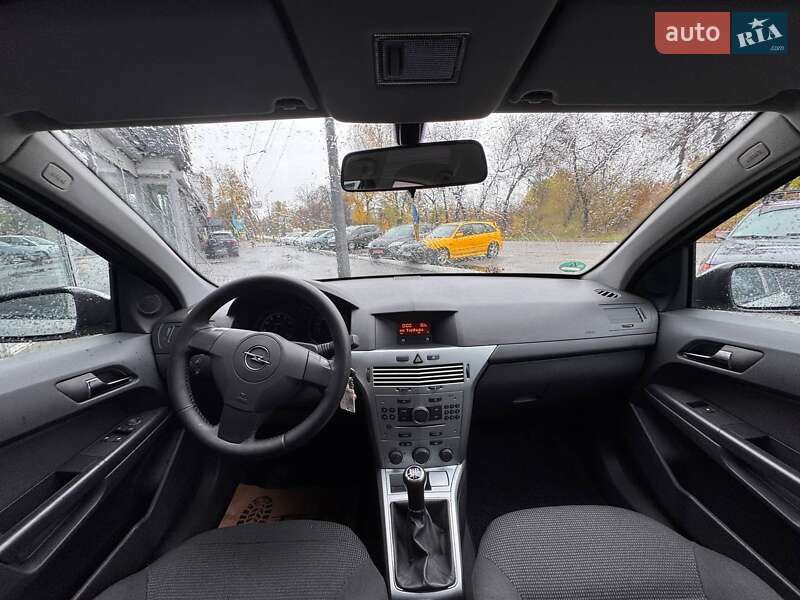 Хэтчбек Opel Astra 2009 в Каменском фото 6 Хэтчбек Opel Astra 2009 в Каменском