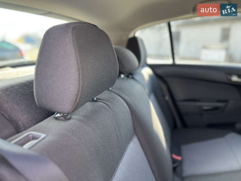 Хэтчбек Opel Astra 2005 в Ивано-Франковске фото 63 Хэтчбек Opel Astra 2005 в Ивано-Франковске