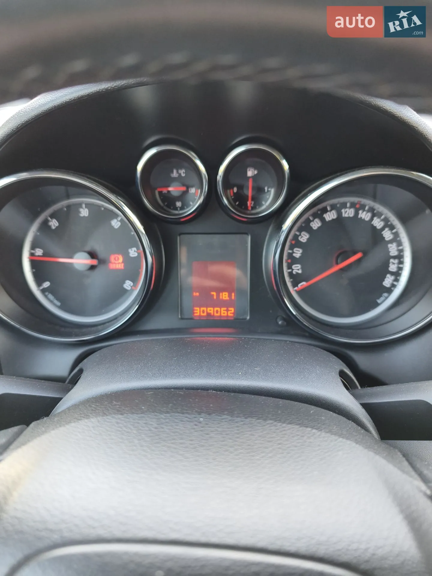 2011 Opel Astra - мініатюра 10