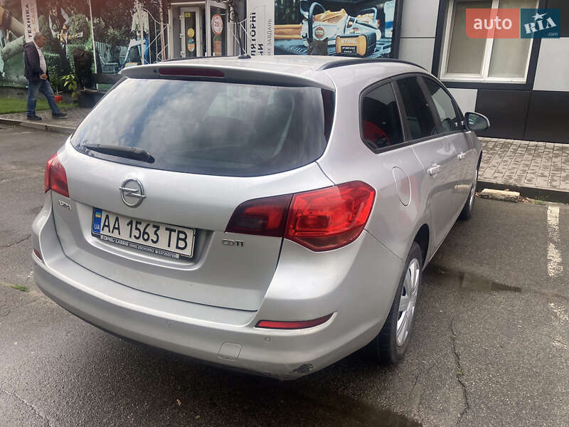 Універсал Opel Astra 2012 в Києві фото 2 Універсал Opel Astra 2012 в Києві