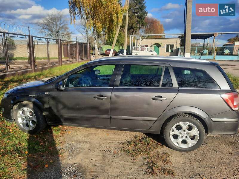 Универсал Opel Astra 2009 в Добротворе