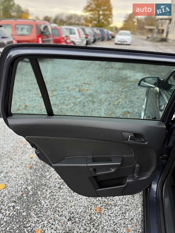 Универсал Opel Astra 2009 в Луцке фото 97 Универсал Opel Astra 2009 в Луцке