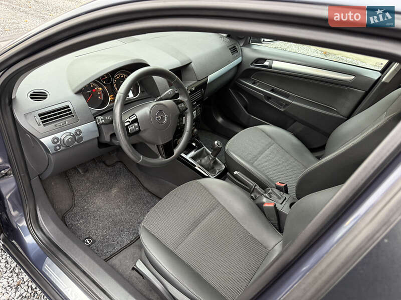 Универсал Opel Astra 2009 в Луцке фото 136 Универсал Opel Astra 2009 в Луцке