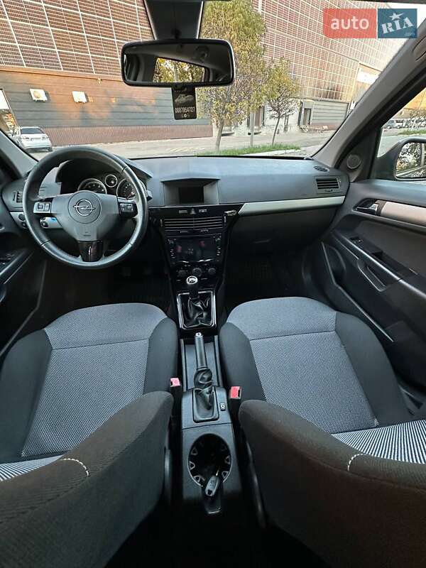 Універсал Opel Astra 2011 в Луцьку фото 44 Універсал Opel Astra 2011 в Луцьку