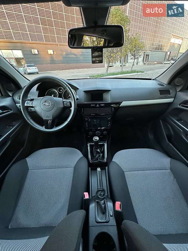 Універсал Opel Astra 2011 в Луцьку фото 68 Універсал Opel Astra 2011 в Луцьку