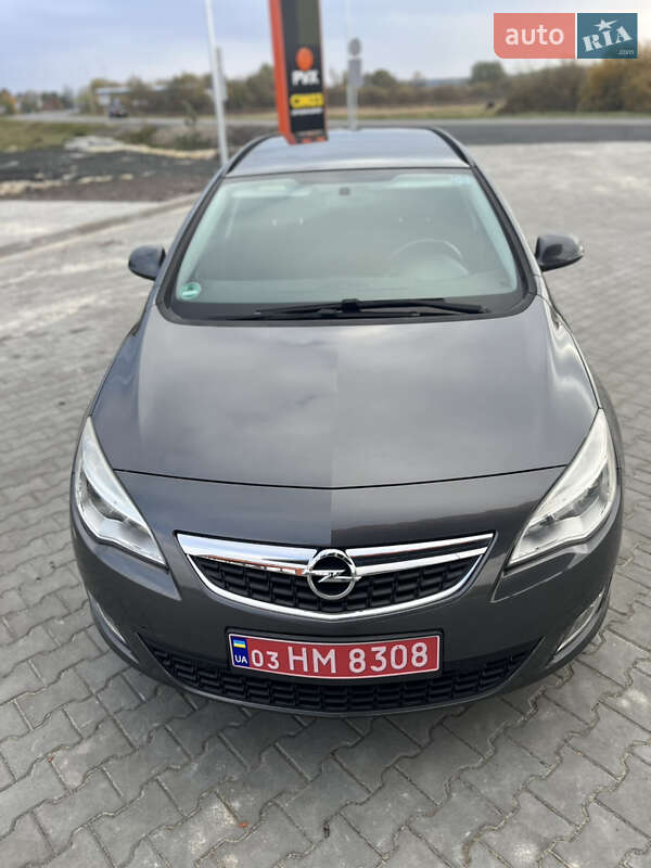Универсал Opel Astra 2011 в Владимире фото 7 Универсал Opel Astra 2011 в Владимире
