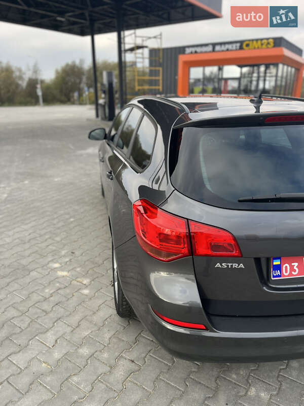 Универсал Opel Astra 2011 в Владимире фото 16 Универсал Opel Astra 2011 в Владимире