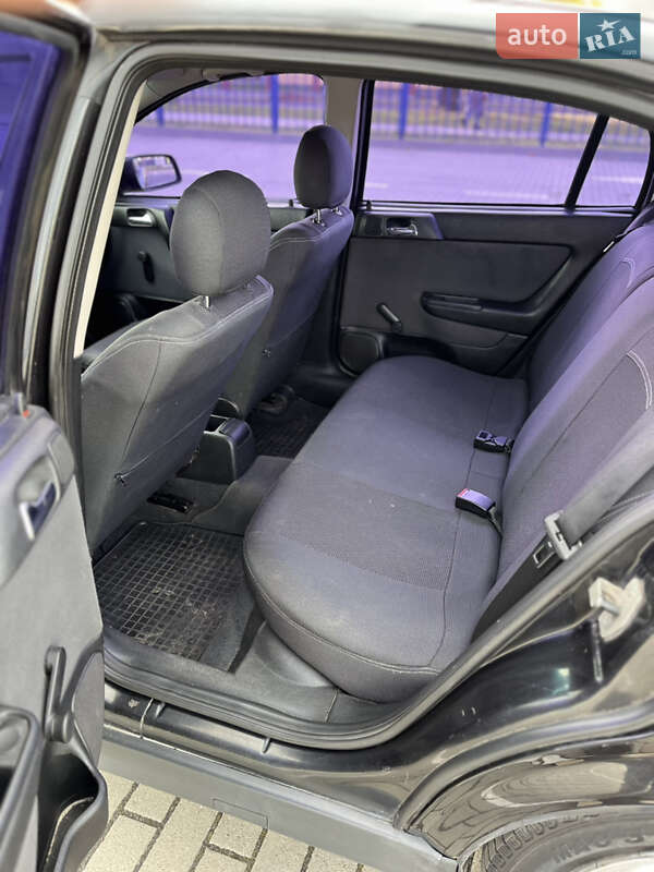 Седан Opel Astra 2007 в Шептицькому фото 15 Седан Opel Astra 2007 в Шептицькому