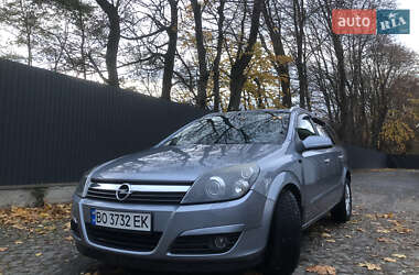 Универсал Opel Astra 2004 в Зборове