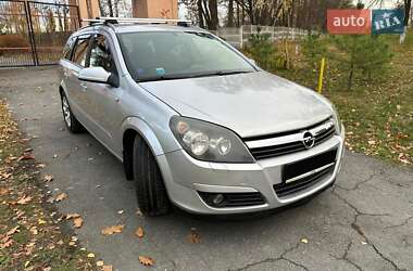 Універсал Opel Astra 2005 в Ватутіному