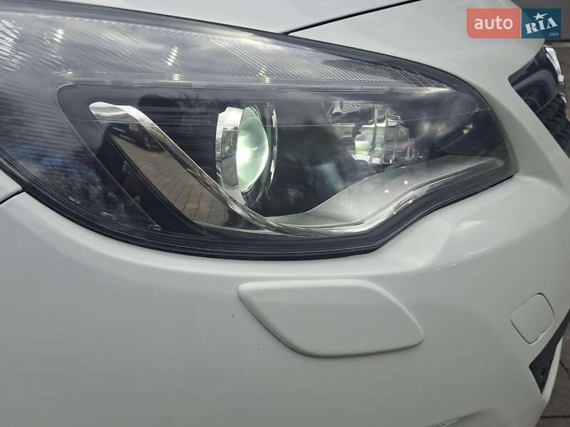 Универсал Opel Astra 2012 в Дрогобыче