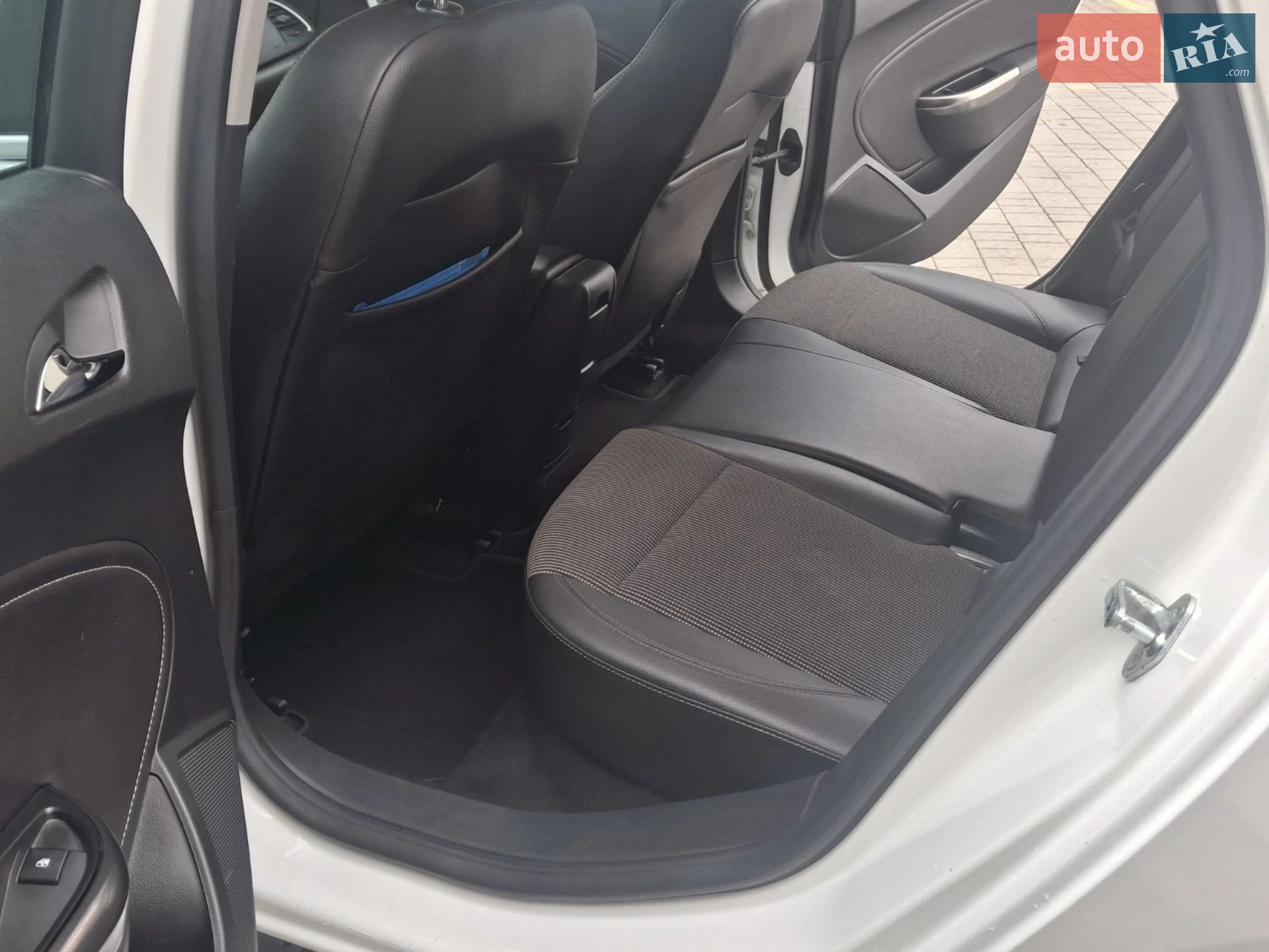 2012 Opel Astra - мініатюра 39