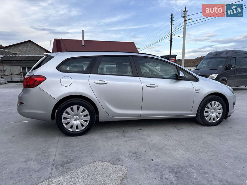 Універсал Opel Astra 2013 в Тернополі