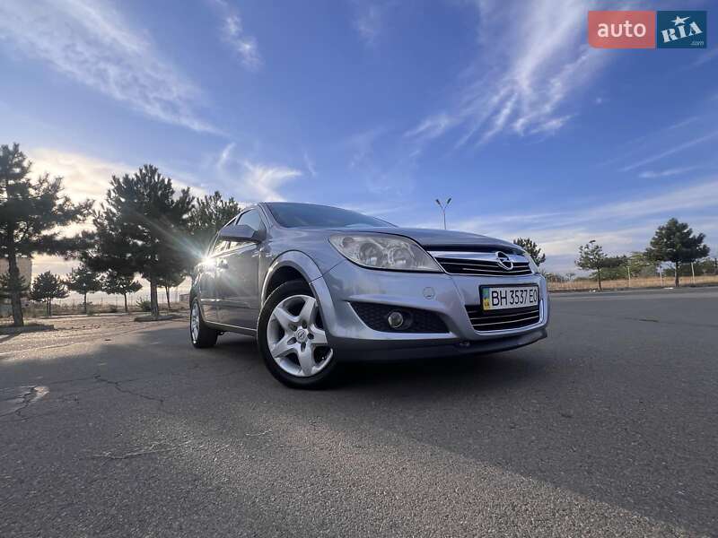 Opel Astra 2007
