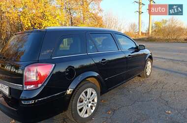 Універсал Opel Astra 2008 в Володимирі