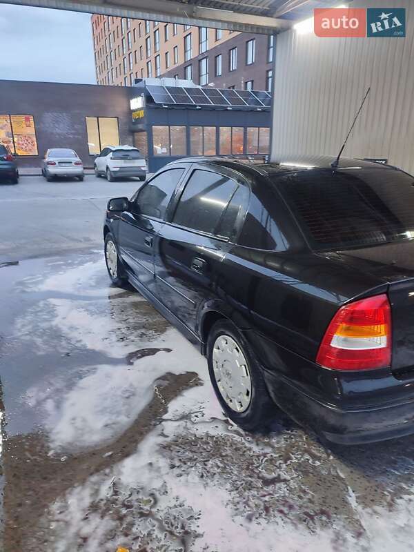 Седан Opel Astra 2007 в Нетішині