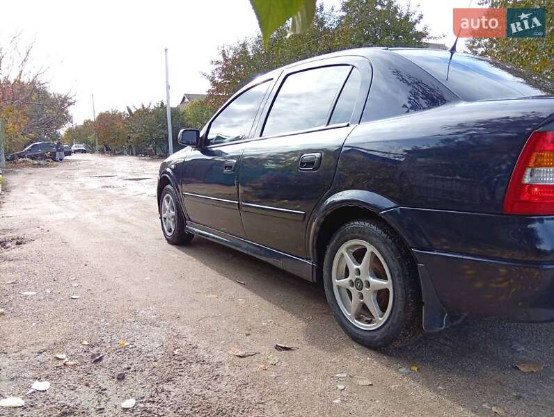 Седан Opel Astra 2006 в Первомайске фото 5 Седан Opel Astra 2006 в Первомайске