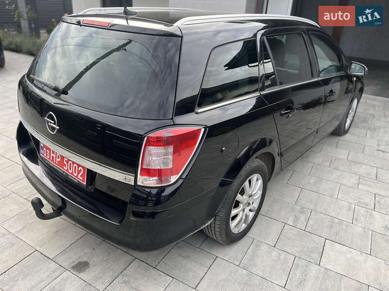 Универсал Opel Astra 2008 в Львове