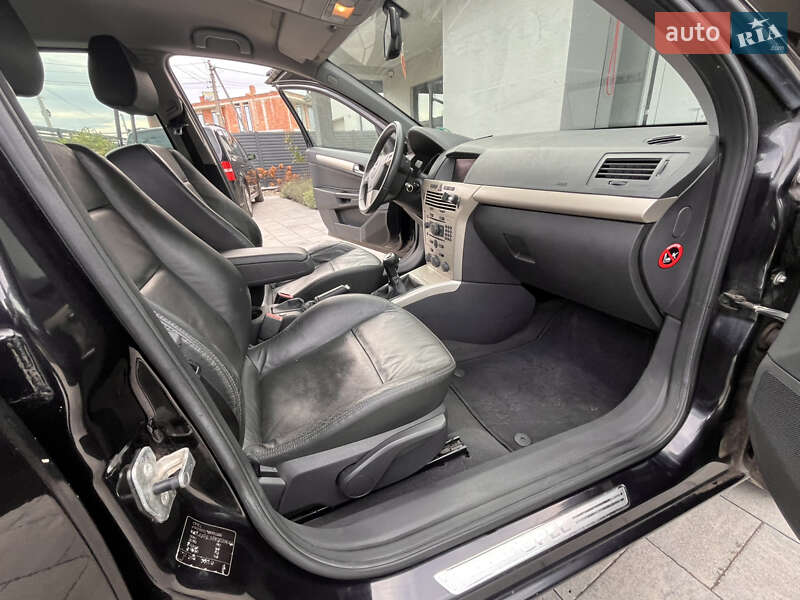 Универсал Opel Astra 2008 в Львове