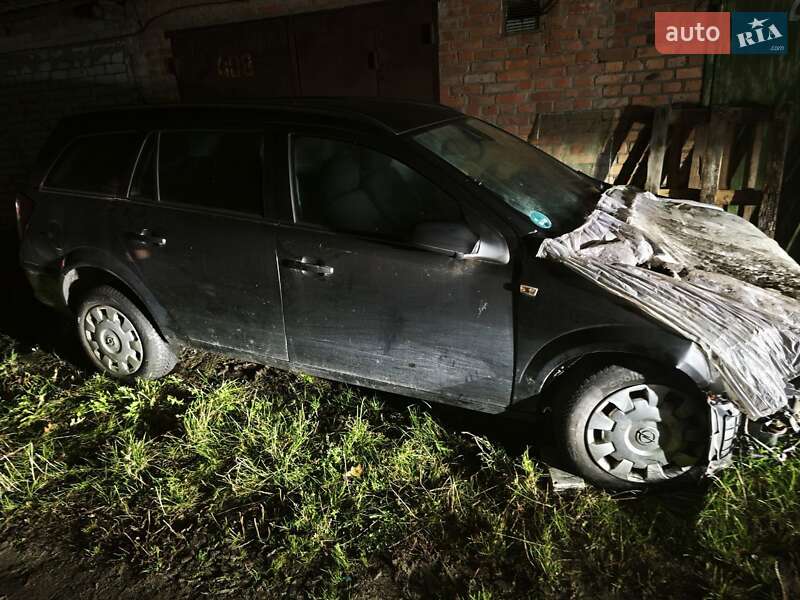 Универсал Opel Astra 2009 в Житомире