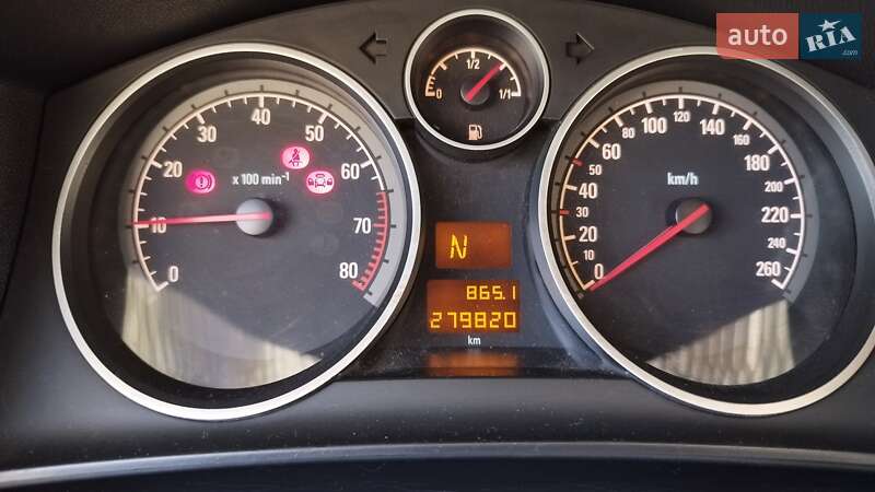 Хэтчбек Opel Astra 2006 в Киеве