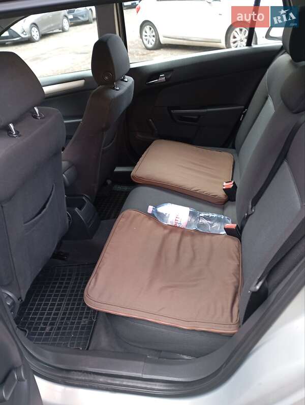 Универсал Opel Astra 2007 в Львове