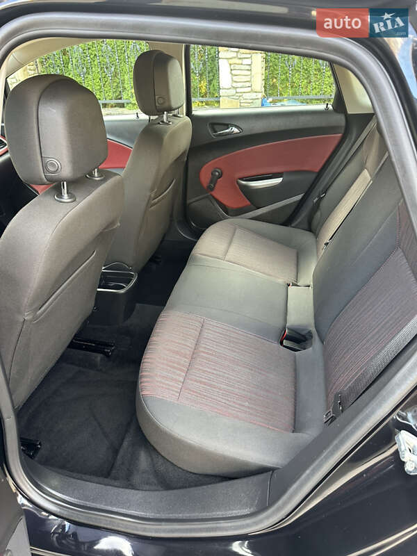 Хэтчбек Opel Astra 2010 в Надворной фото 32 Хэтчбек Opel Astra 2010 в Надворной