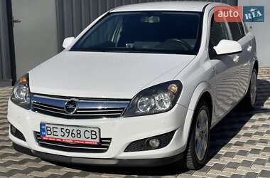 Хетчбек Opel Astra 2012 в Миколаєві